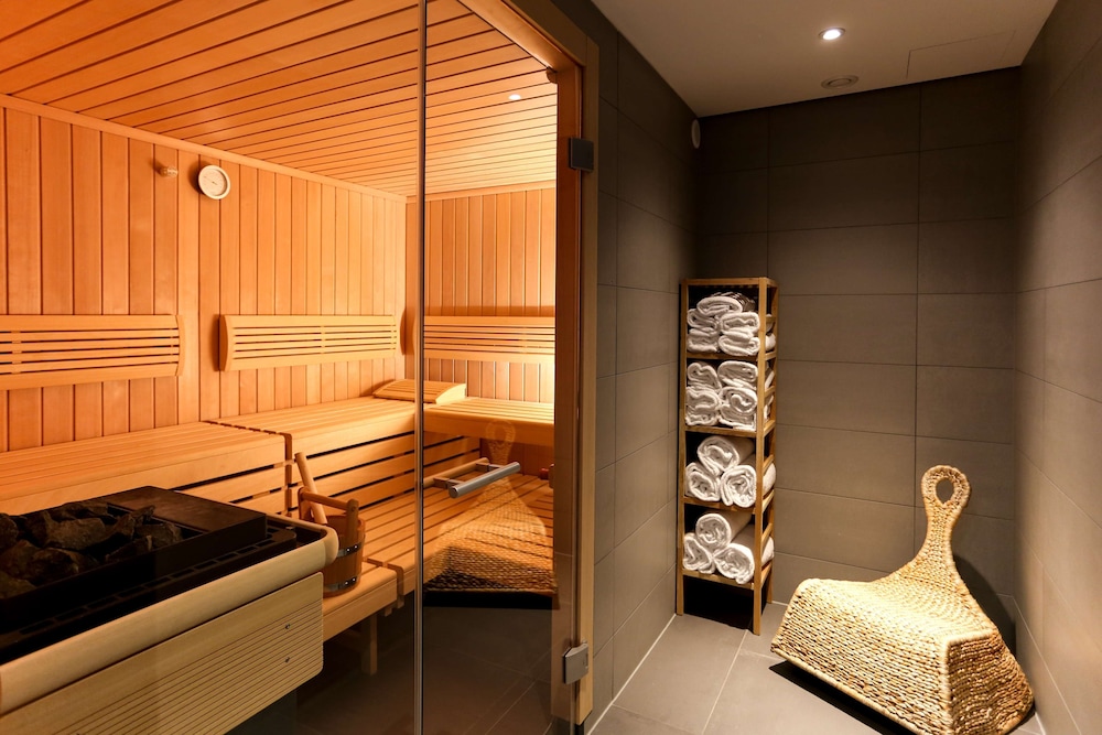 art otel Cologne powered by Radisson Hotels 20/50