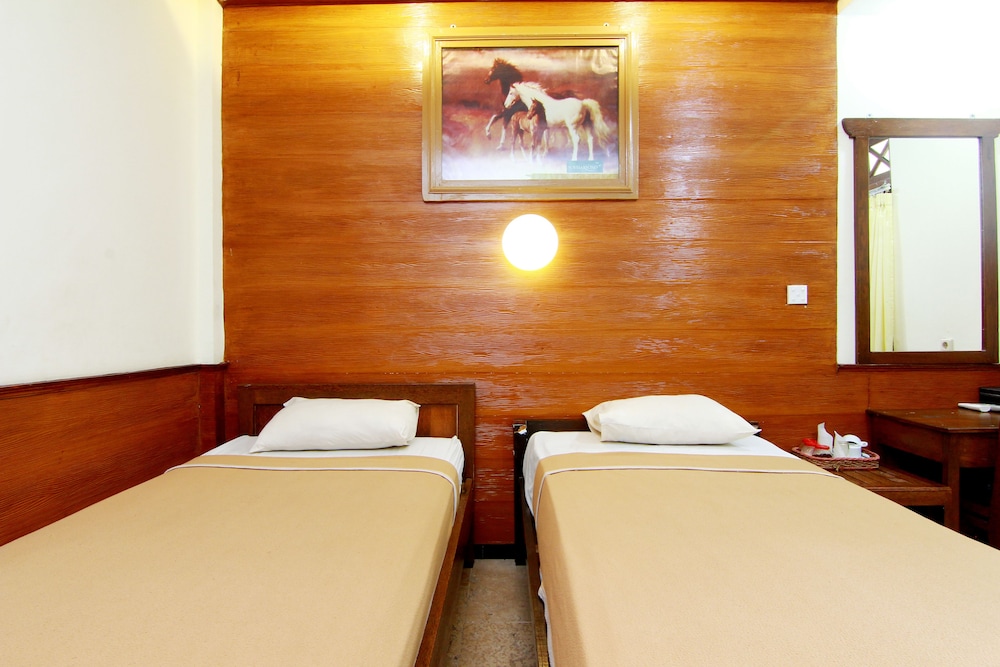 The Soemarsono Hotel 26/36