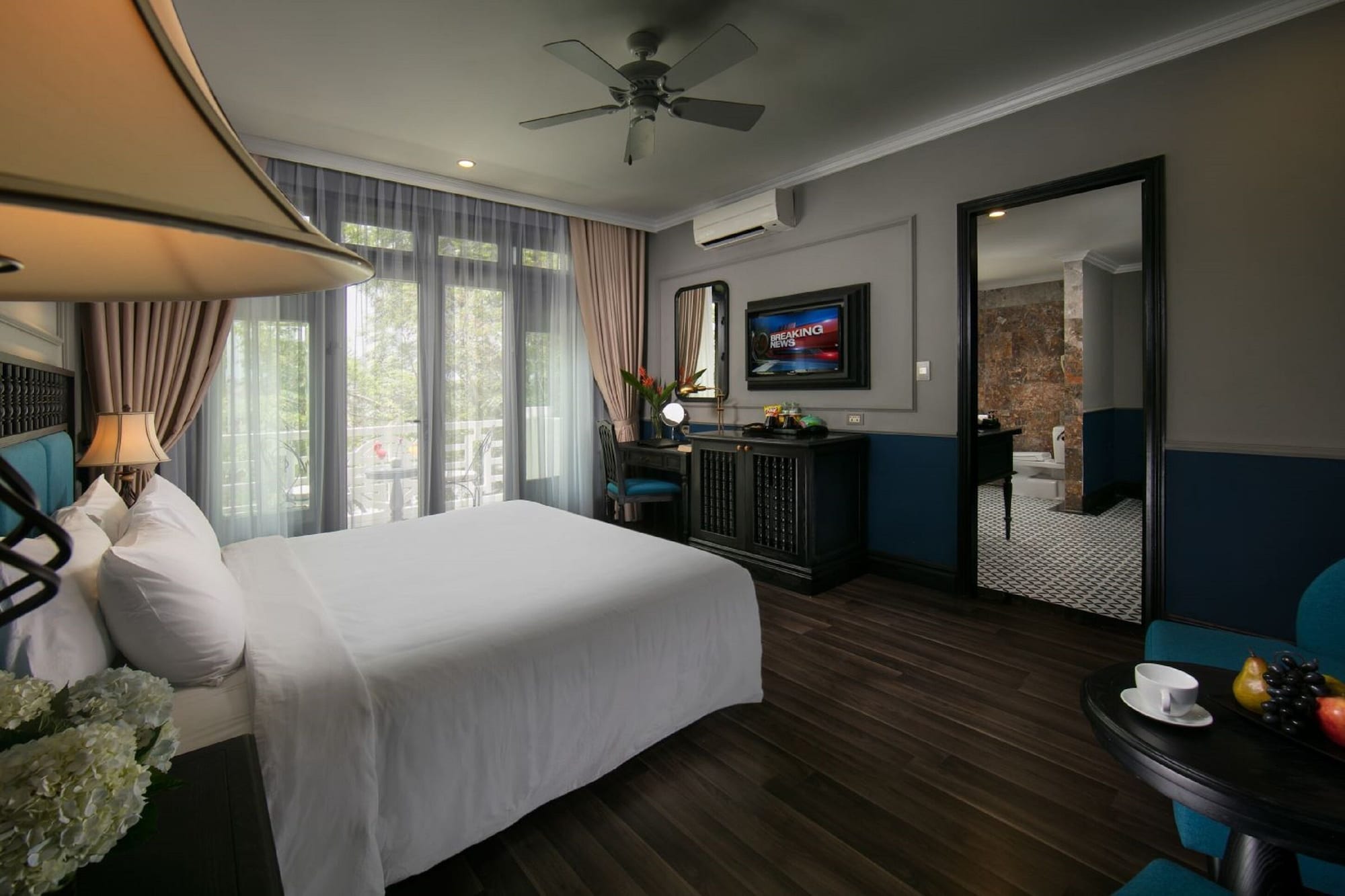 غرفة ديلوكس بسرير مزدوج أو سريرين منفصلين بإطلالة على المدينة بشرفة، Golden Holiday Hoi An Hotel 9/10
