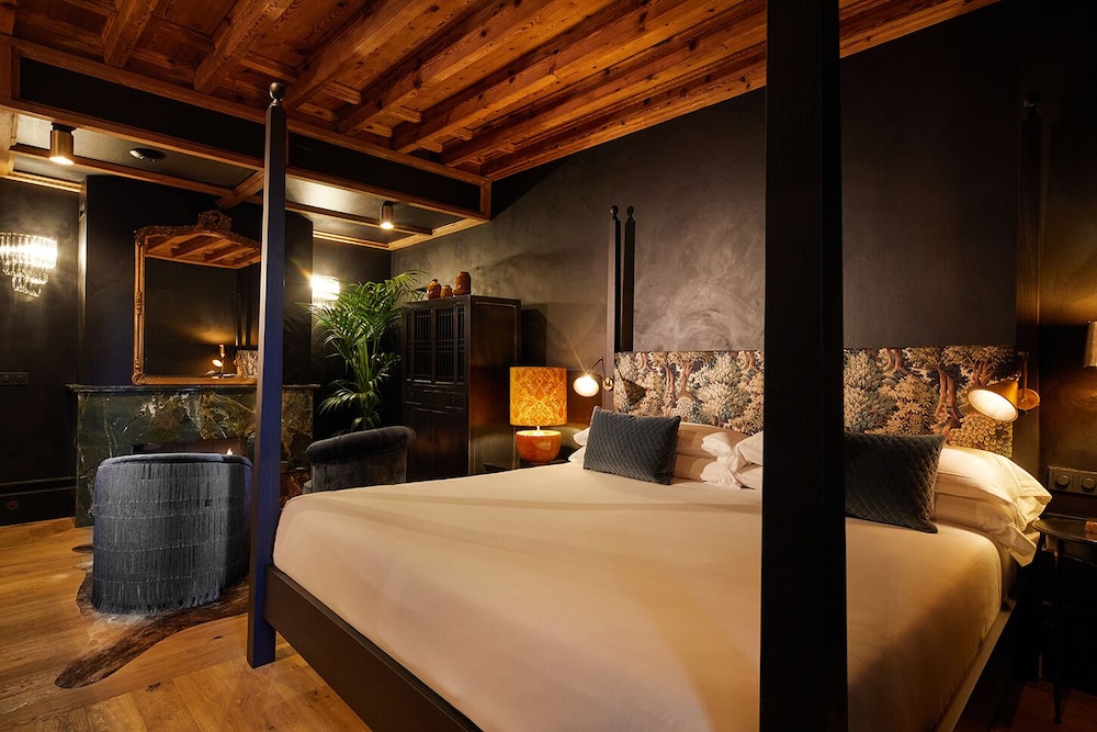 Palma Riad 11/50