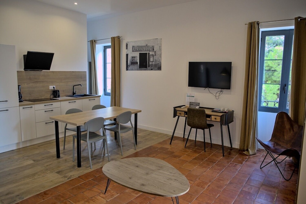 HOTEL CASA ROSSA 60/72