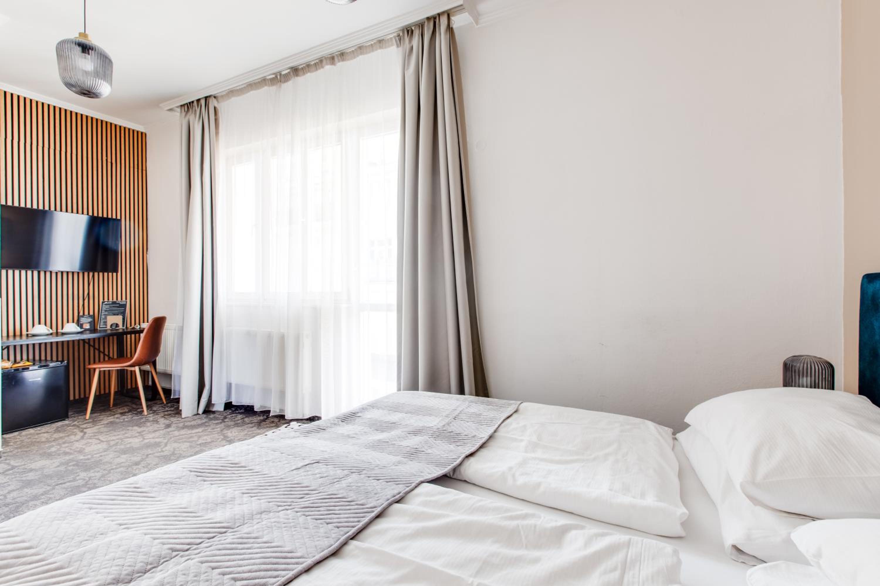 Room, Double Bed, Balcony or Terrace