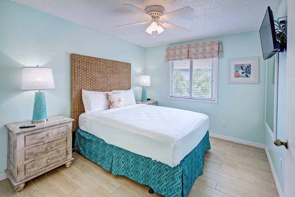 New Smyrna Waves MOD Collection by Sonesta 16/50