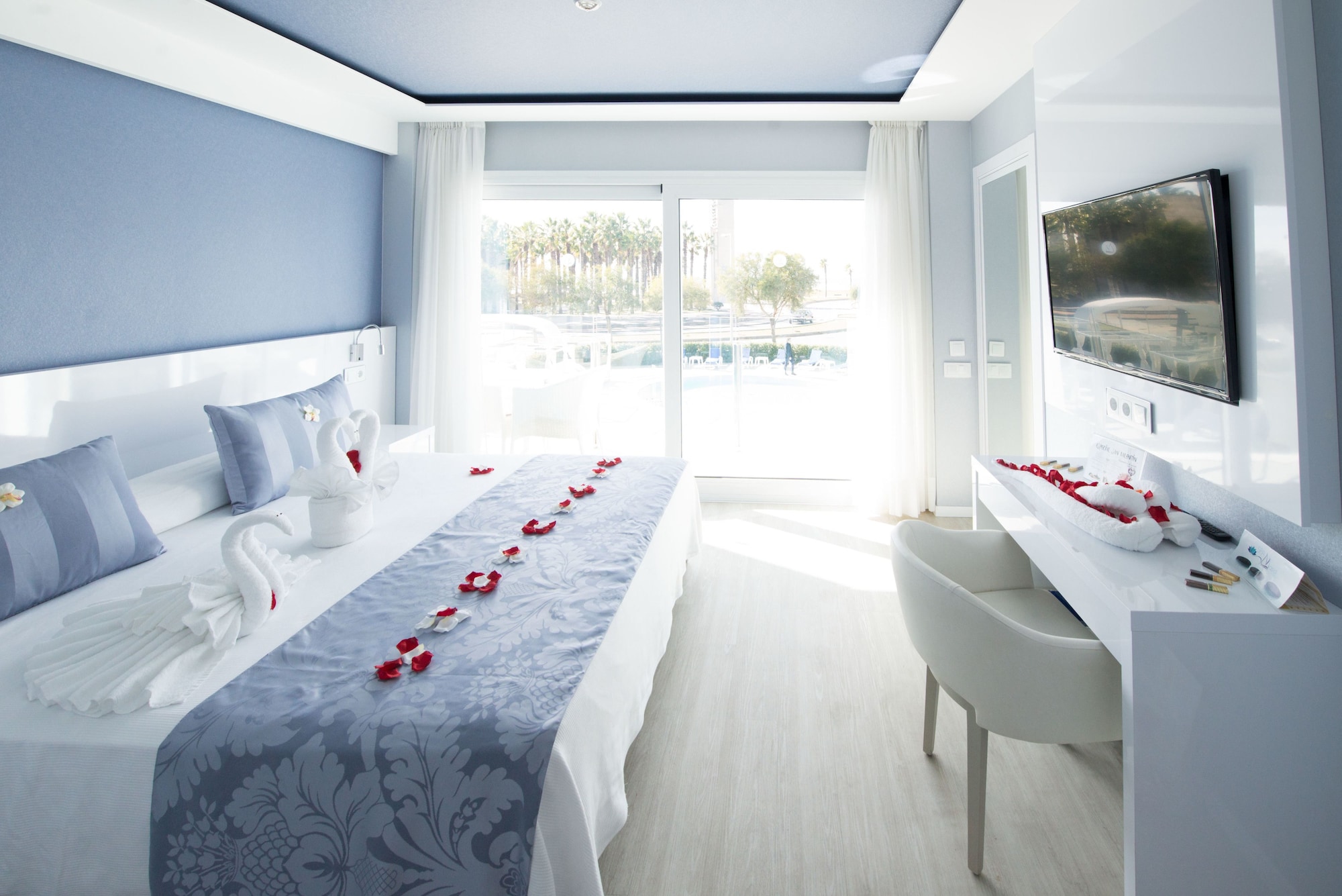 Premier, Twin Beds, Partial Sea View, Partial Line View، Masd Mediterraneo 6/10