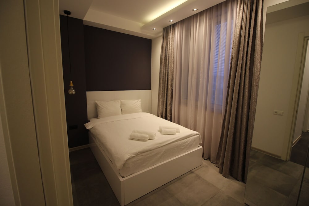 Super Luxury Apartments 9/50