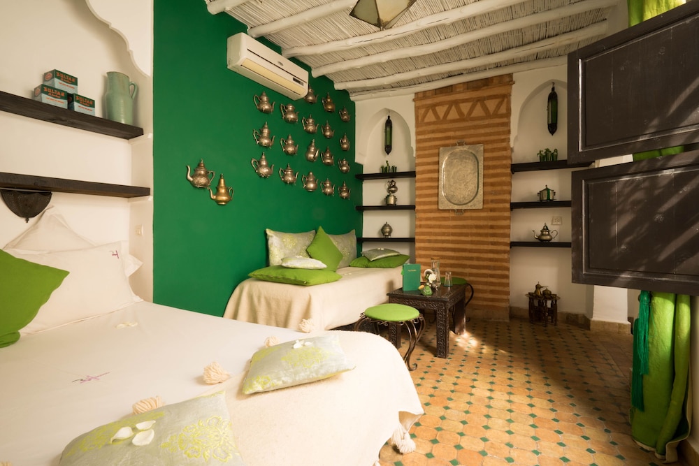 Riad Houdou 57/77