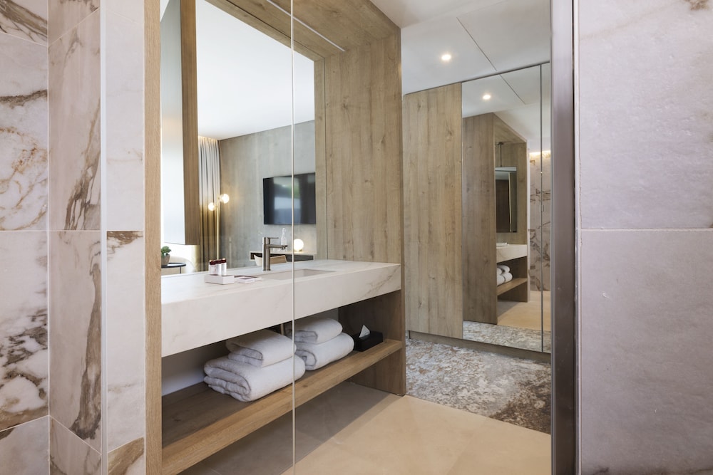 Hotel Spa Restaurant Villa Castellane by Germain Collection 80/82