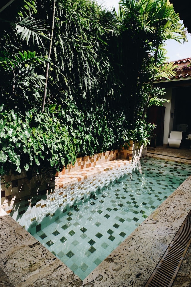Hotel Boutique Santo Toribio 61/66