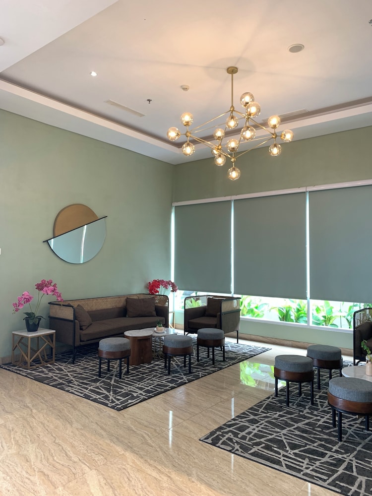 Grand Zuri Ketapang 47/58