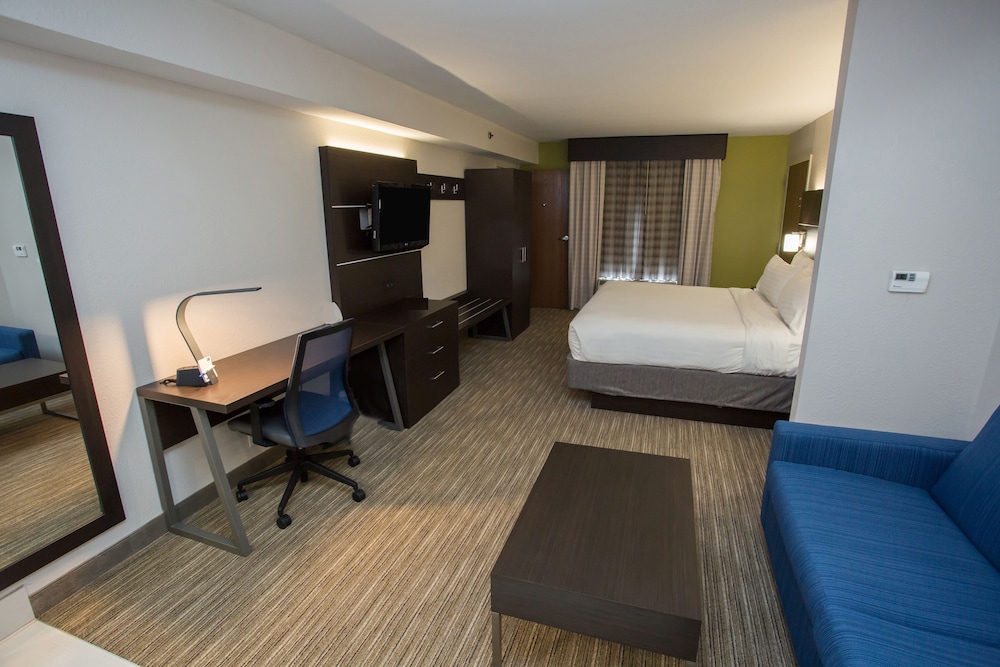 HOLIDAY INN EXPRESS WILMINGTON 22/48