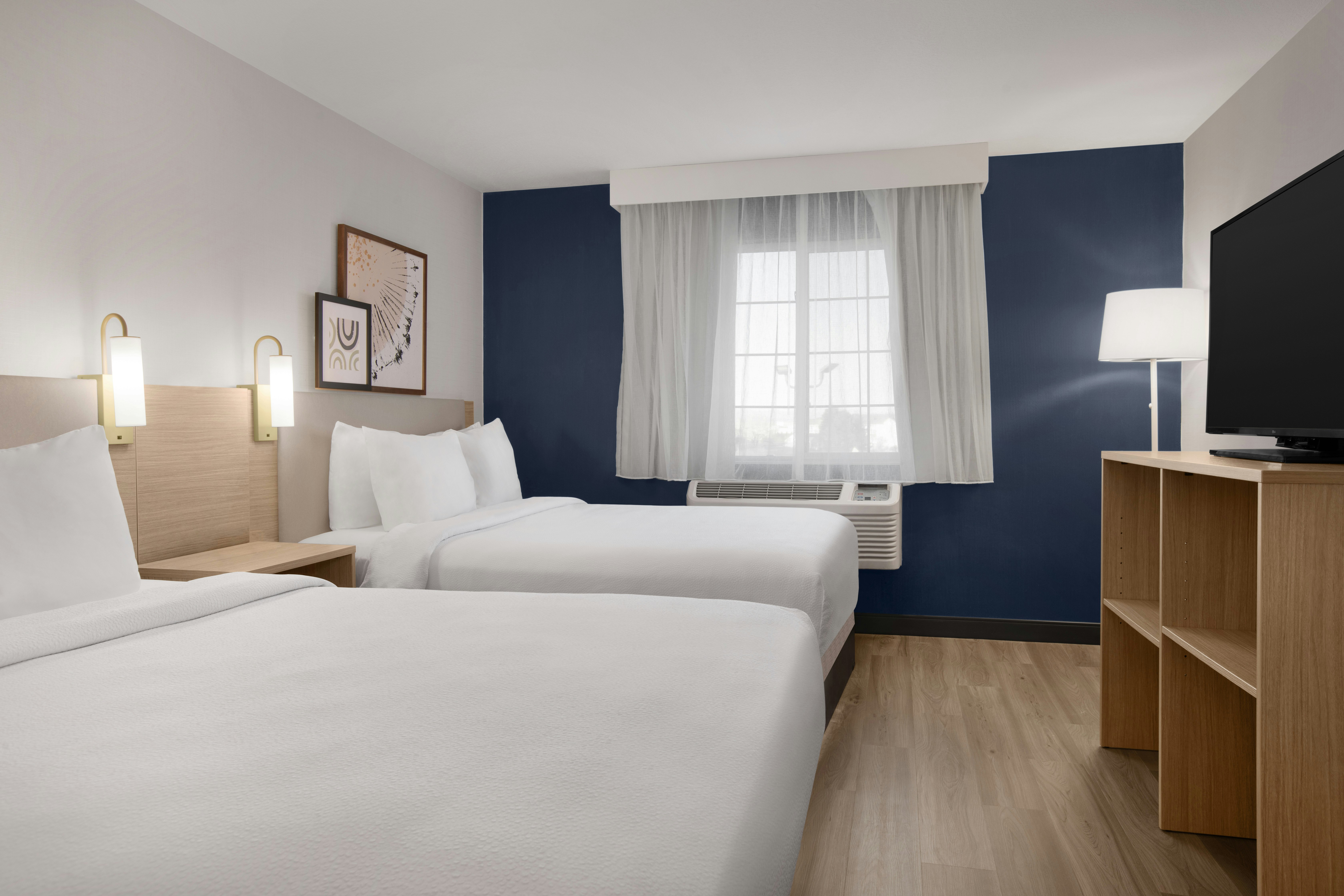 ROOM, 2 QUEEN BEDS, SOFA