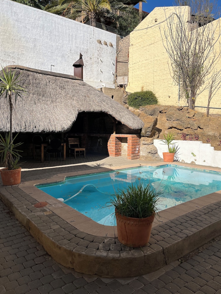 Hotel Pension Casa Africana 37/50