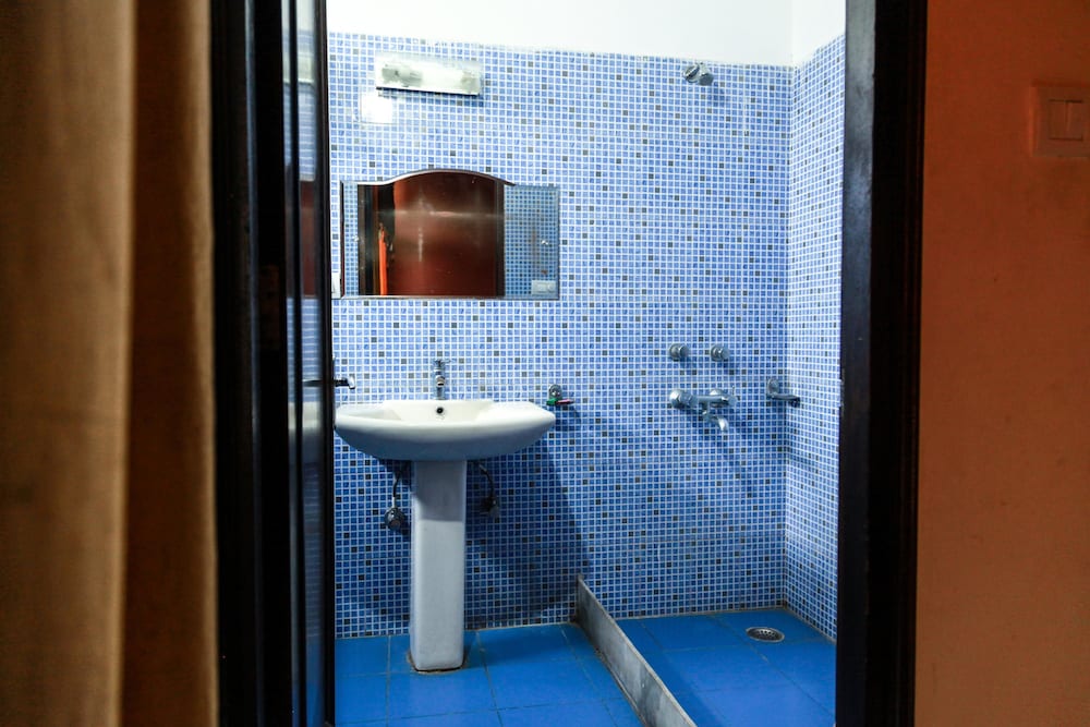 Hotel Neeraj Bhawan 19/20