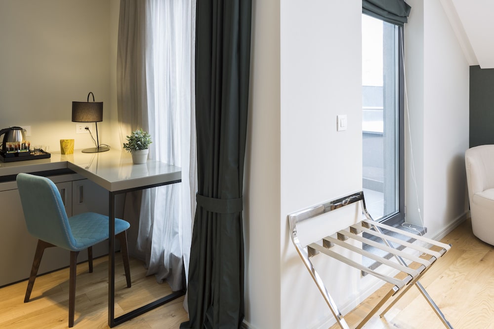 Livris Hotel 30/63