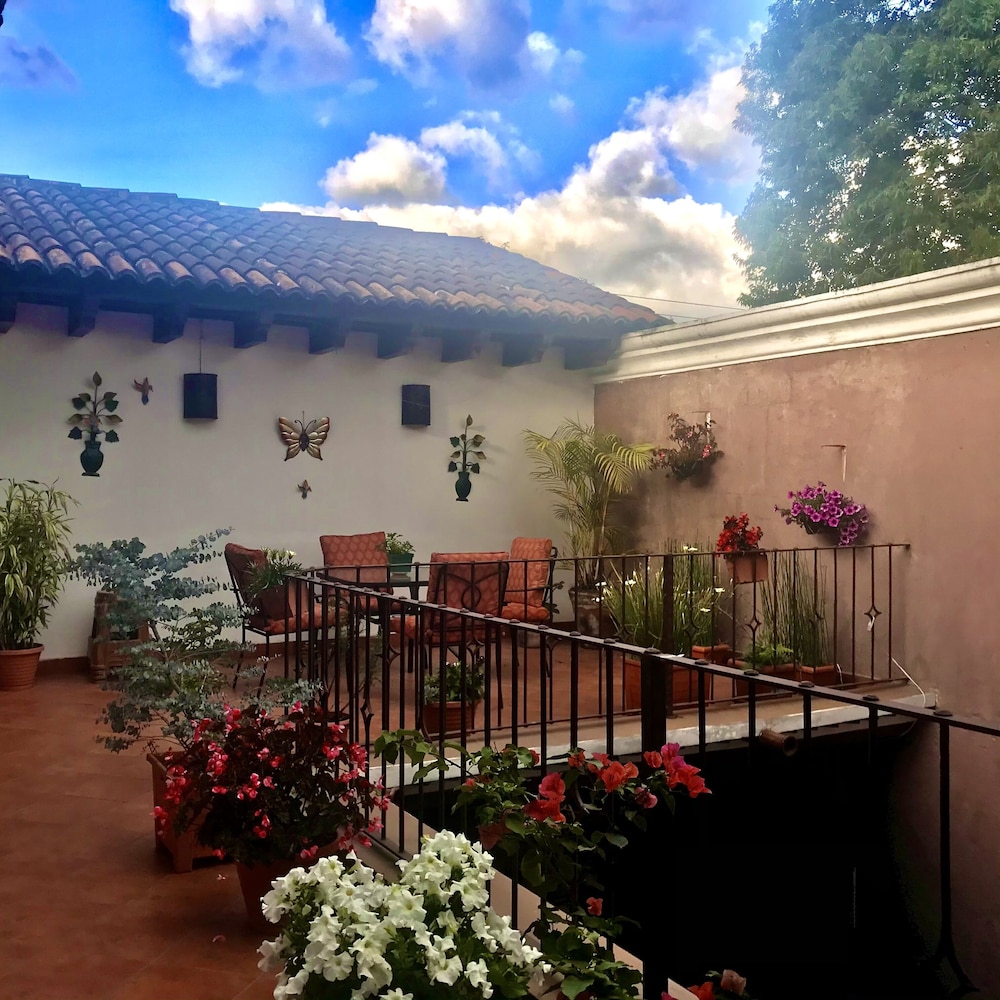 Hotel La Galeria 43/50