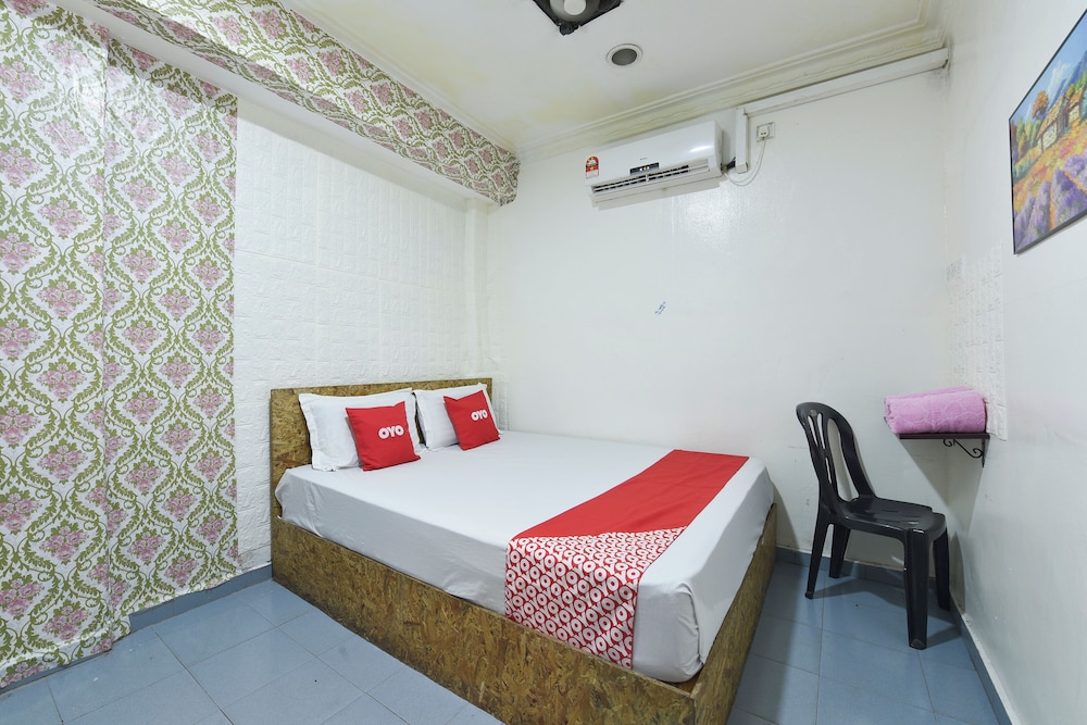 Hotel O Indah 38/50