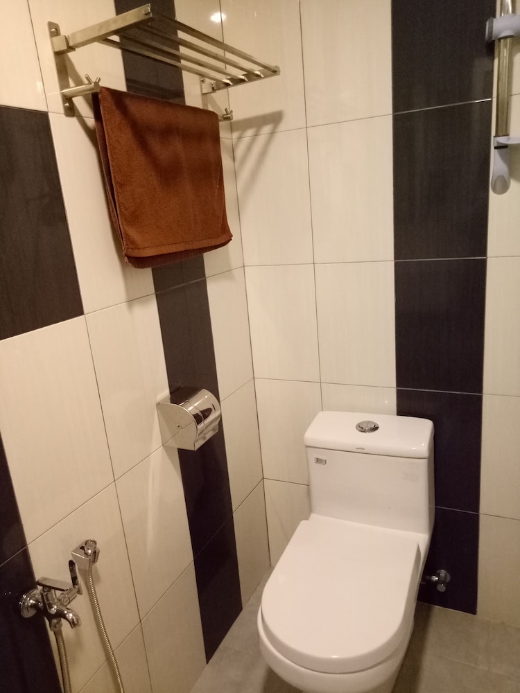 Hotel Sri Bernam 52/59