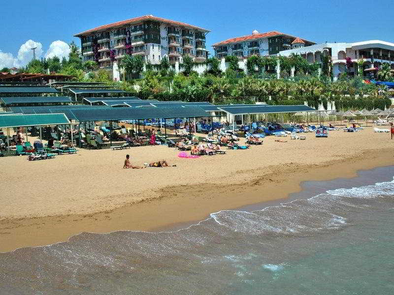 Club Side Coast Hotel 27/31