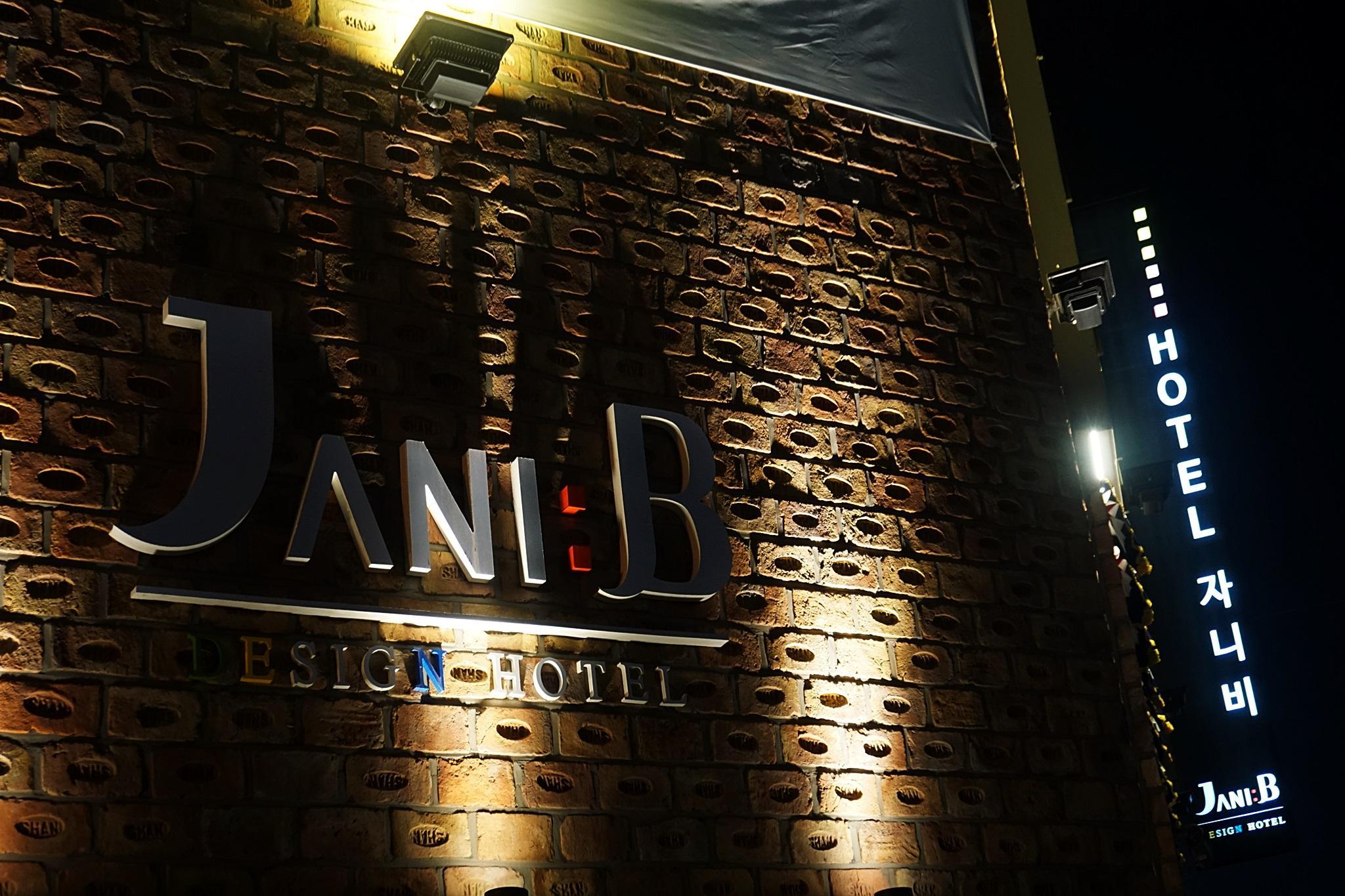 Jani B Hotel 17/56