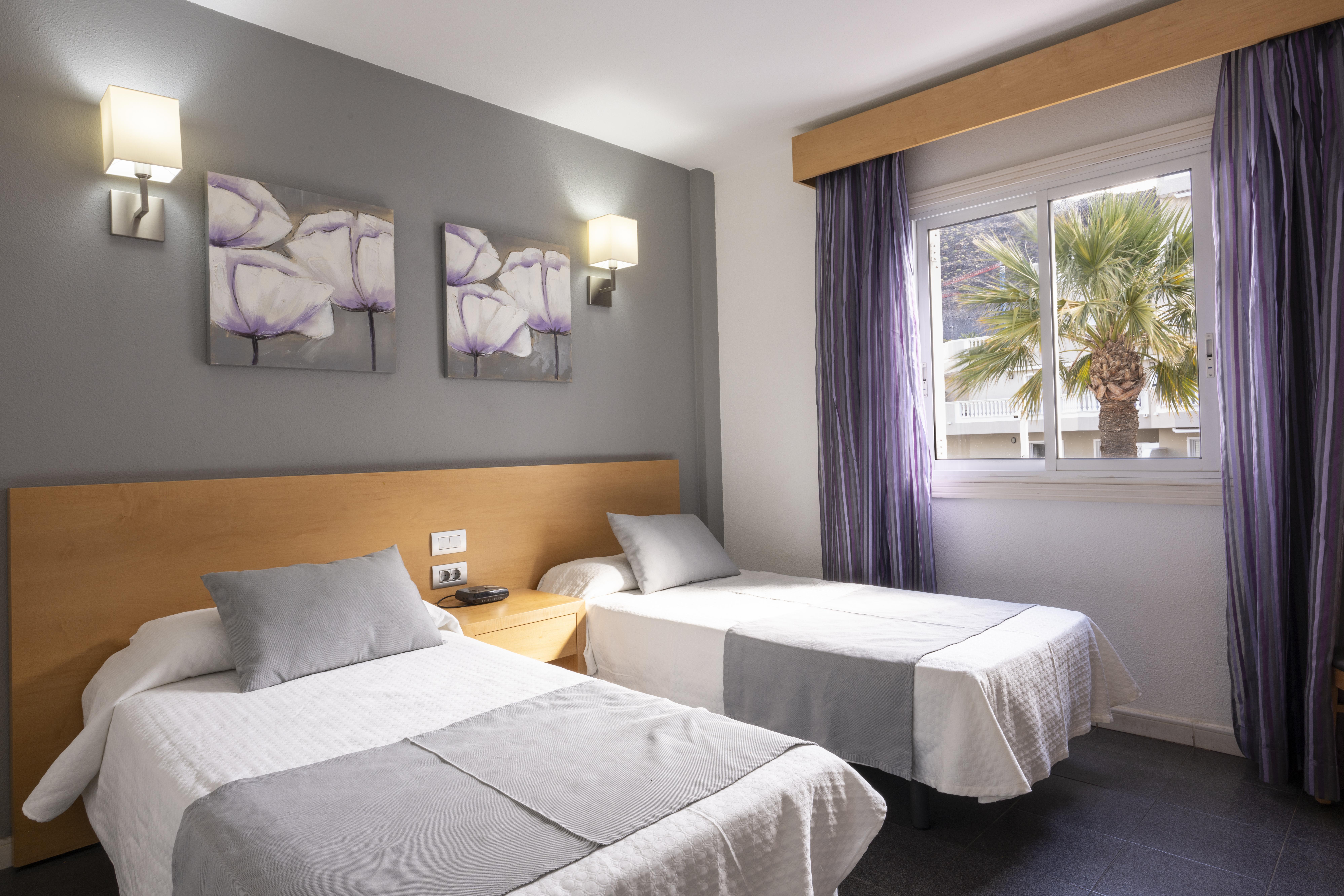 2 Bedrooms, Apartment, Balcony or Terrace