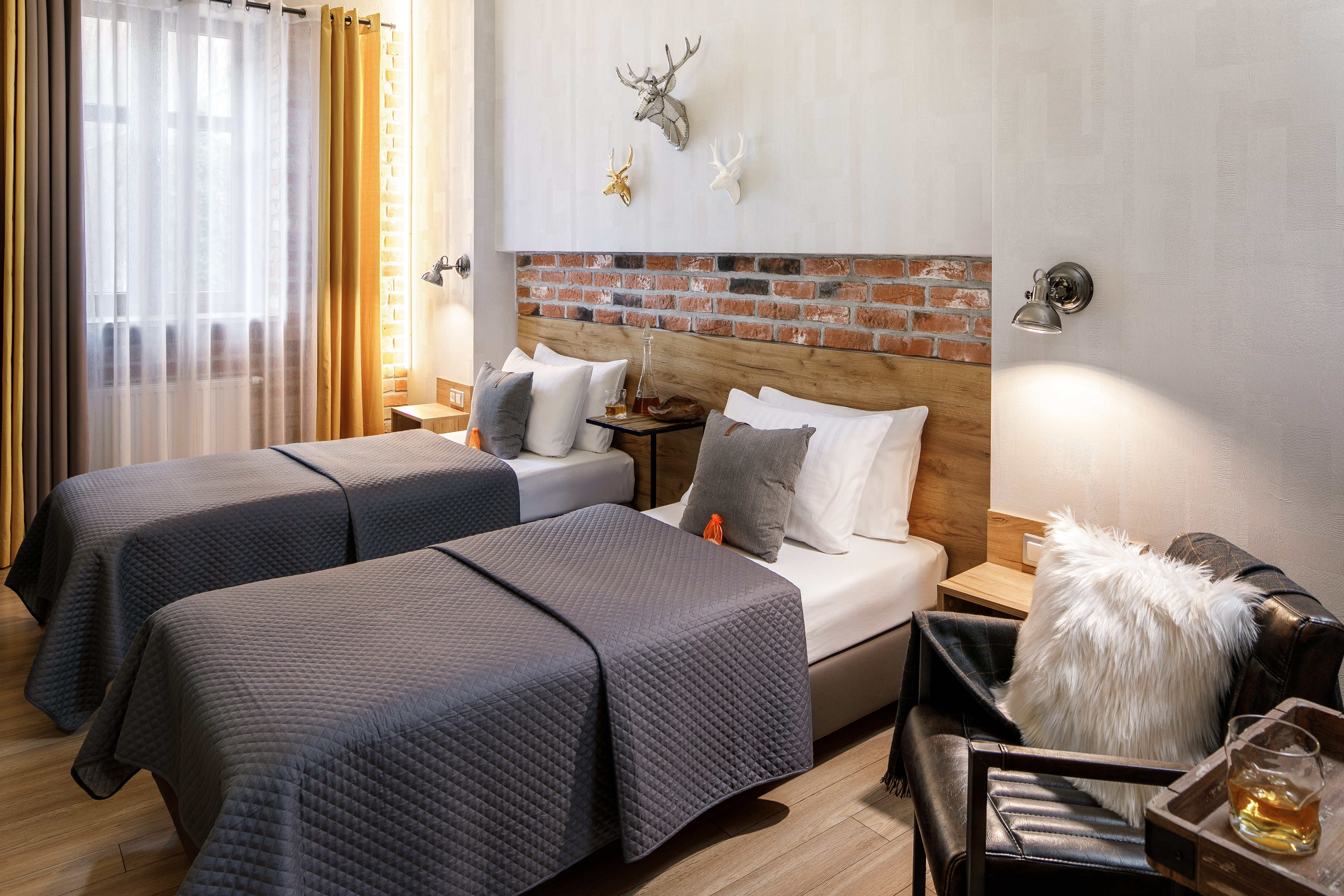Standard, Twin Beds