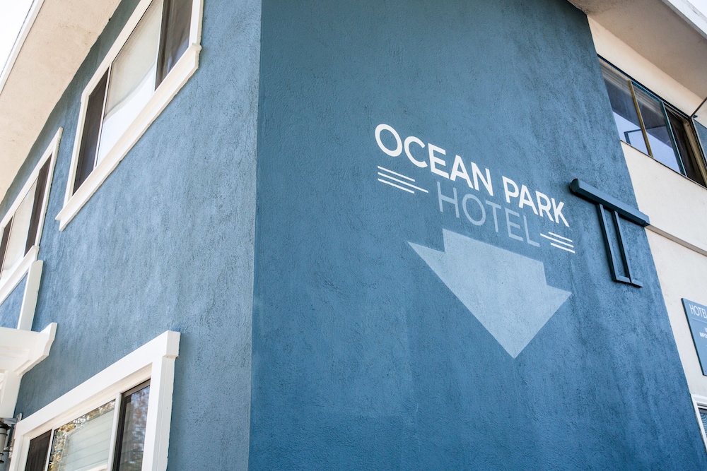 Ocean Park Hotel 4/50
