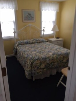 Colonial Acres Resort 41/53