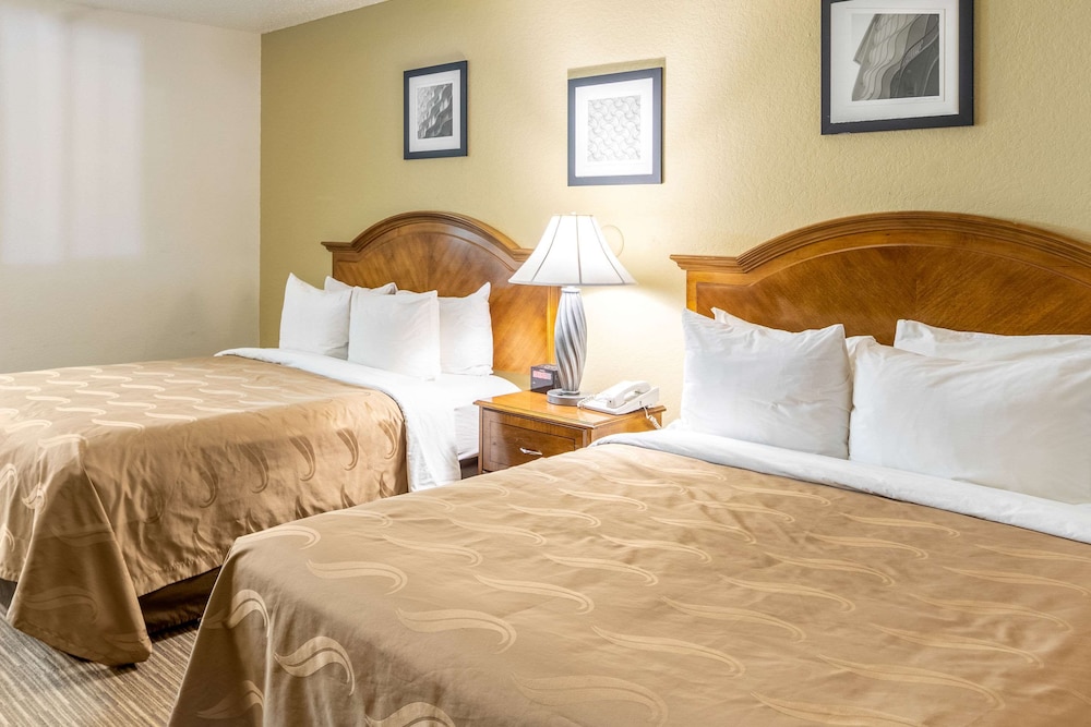 Quality Inn Keystone near Mount Rushmore 10/47