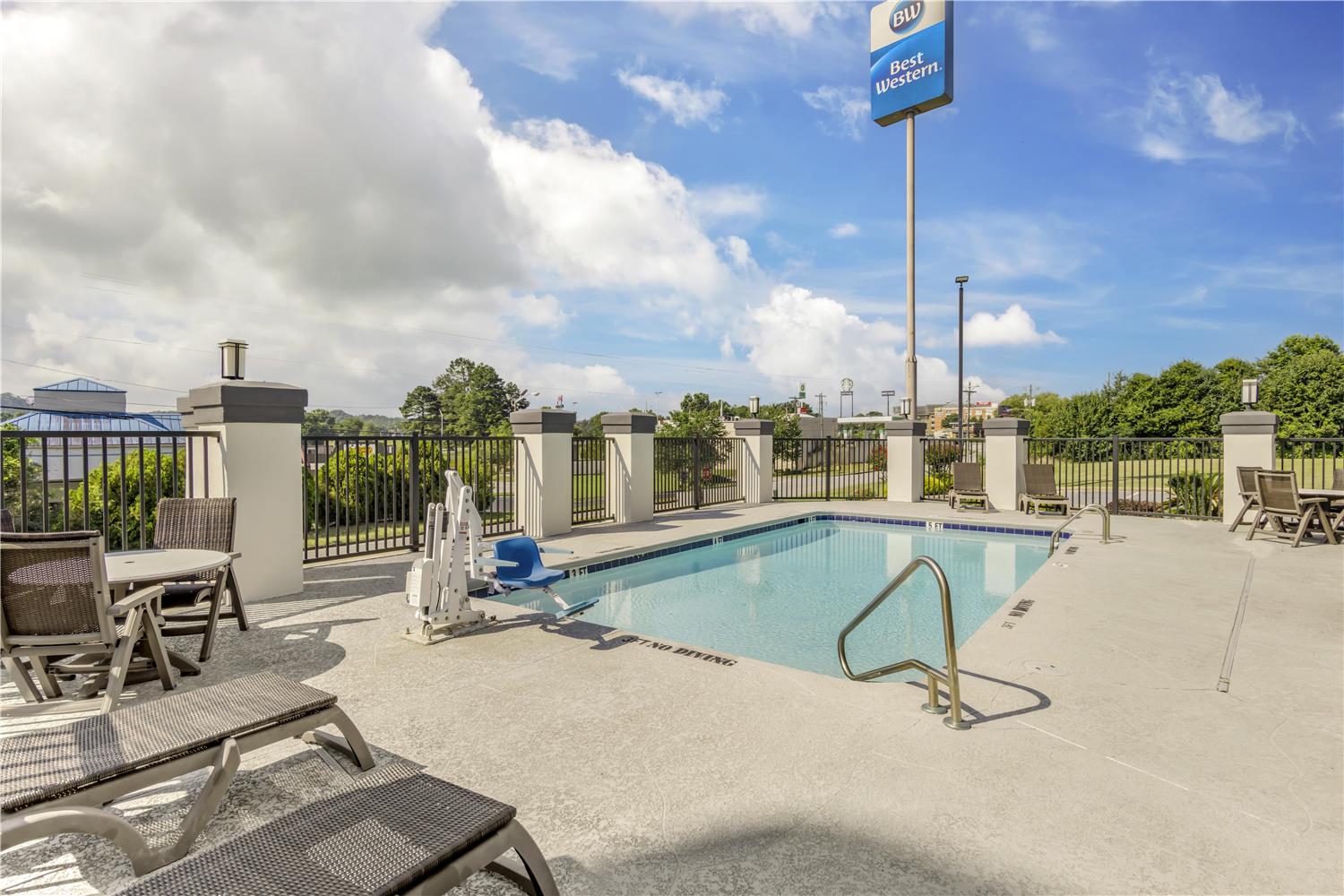 Best Western Commerce Inn 11/11