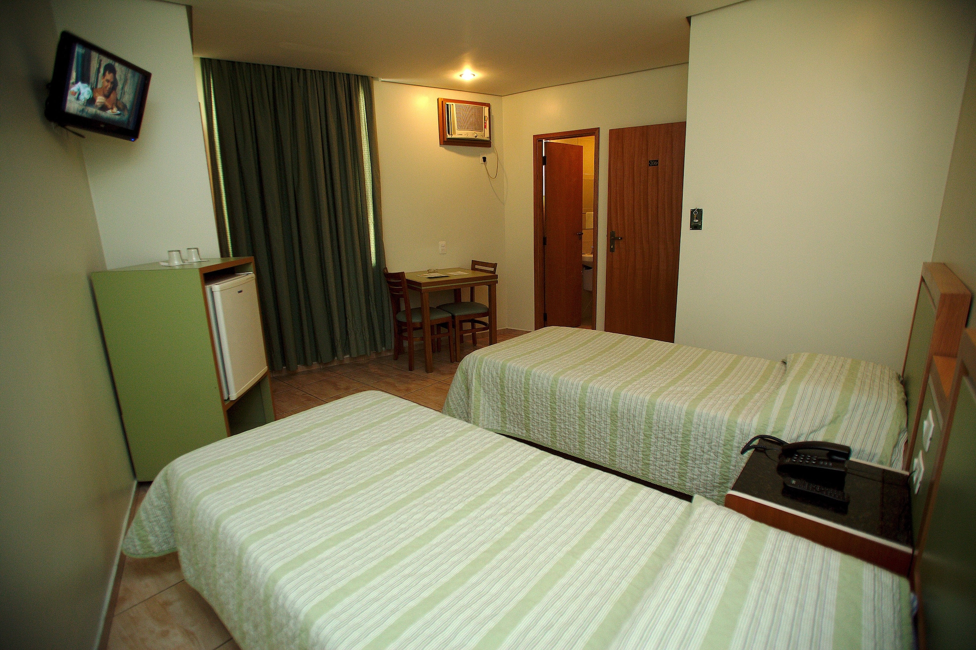 STANDARD, TWIN BEDS