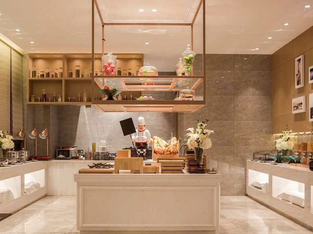 Ramada by Wyndham Zhumadian West Station 7/33