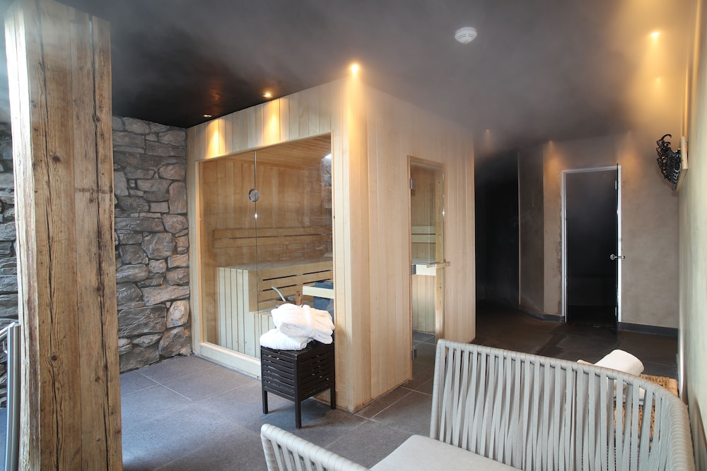 Hotel de Rougemont and Spa 23/50