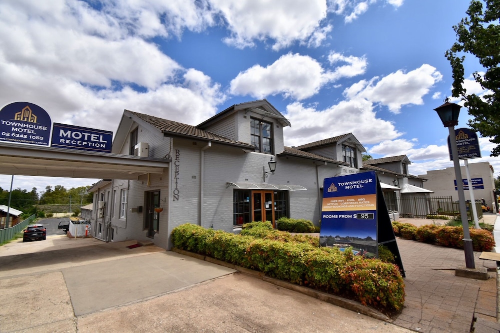 Townhouse Motel Cowra 3/56