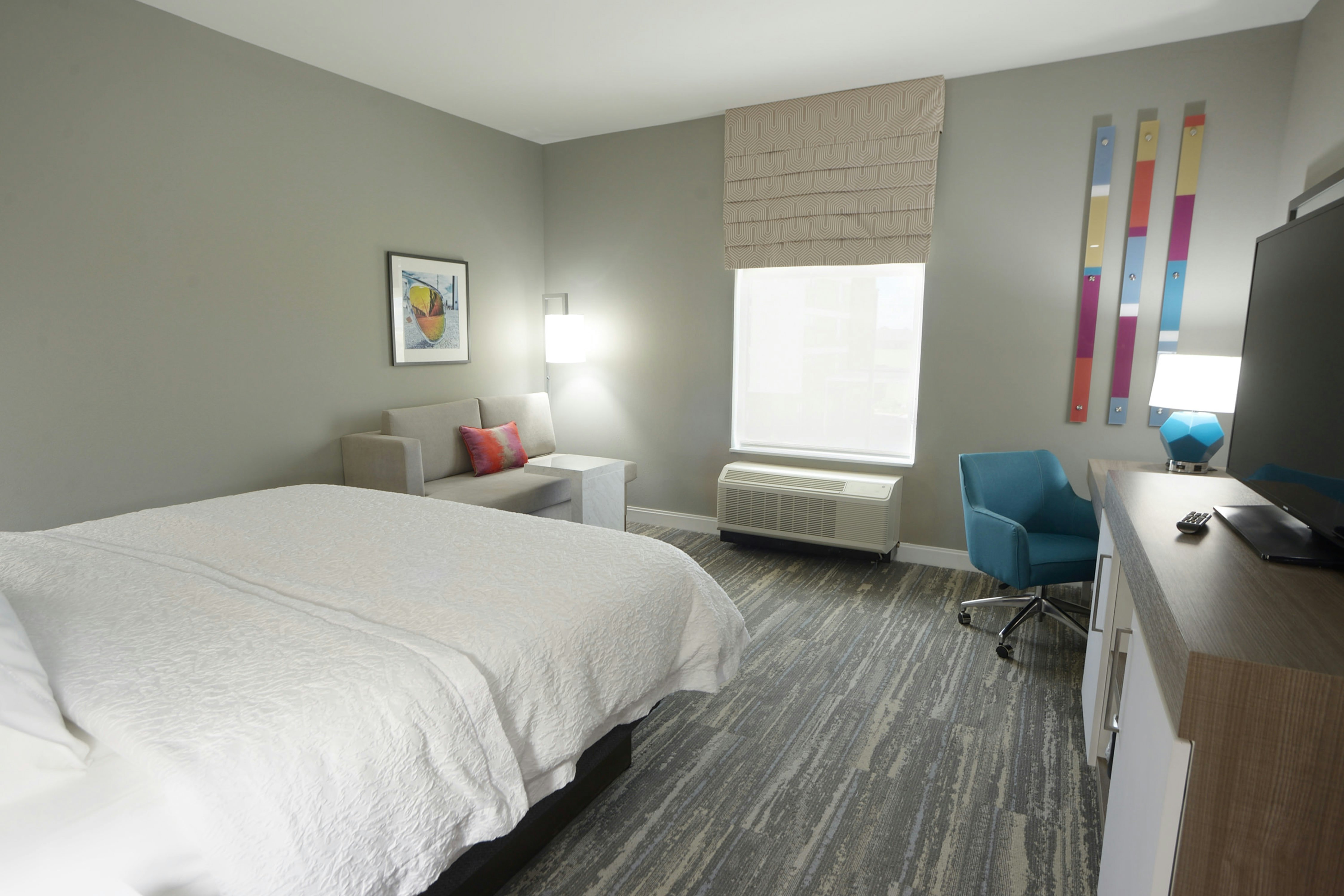 ROOM, KING BED
