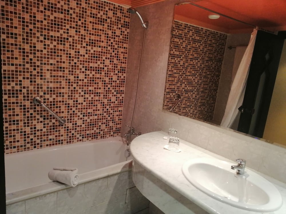 Hotel Tghat Fes 22/42
