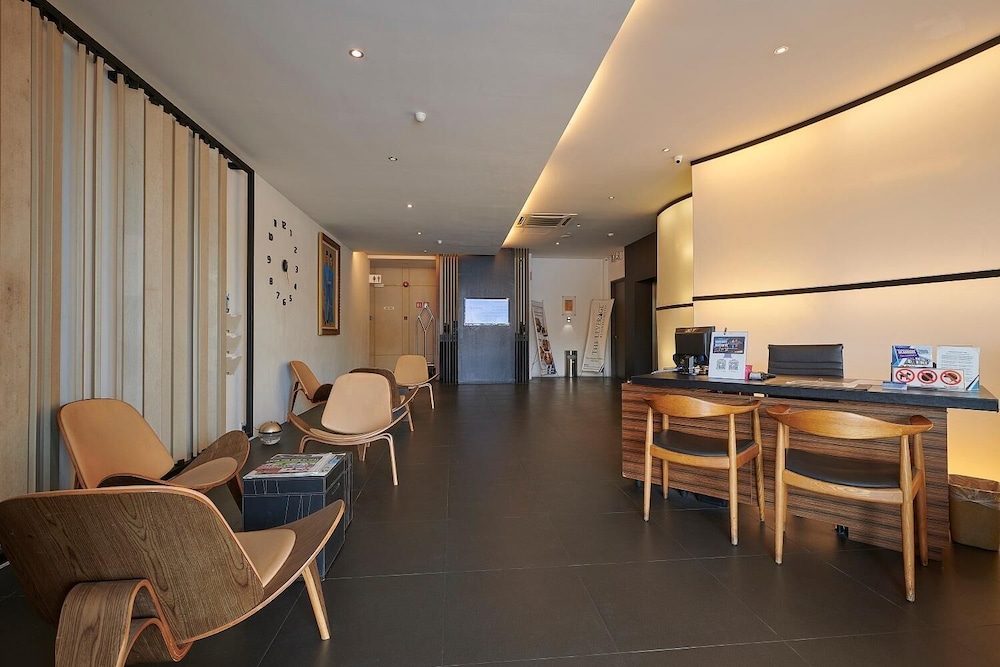 The Leverage Business Hotel Mergong 41/51