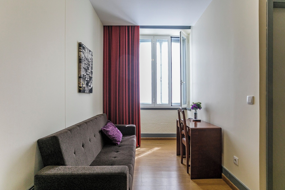 Residencial Estoril Porto 54/70