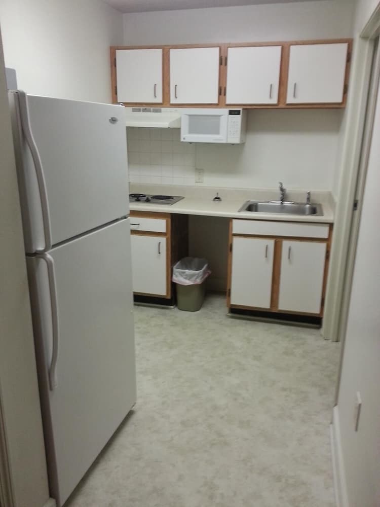 Affordable Suites Shelby 28/30