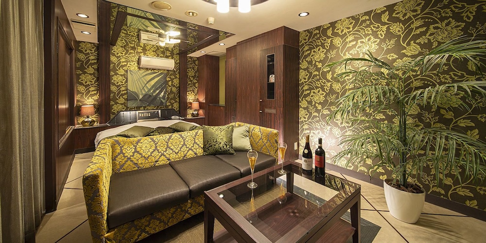 Hotel Jardin de Fleurs 37/48