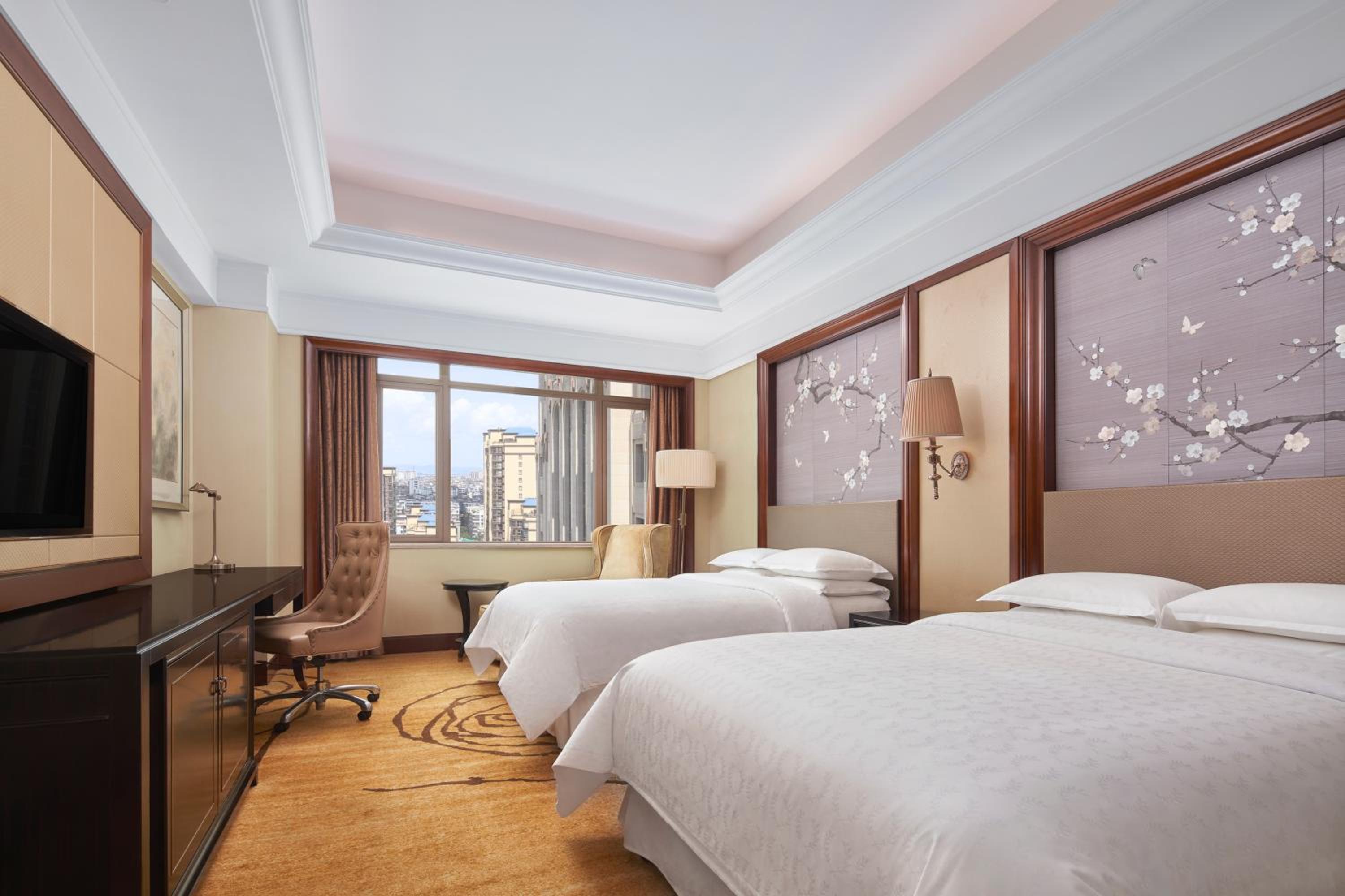 Deluxe, Twin Beds, Garden View