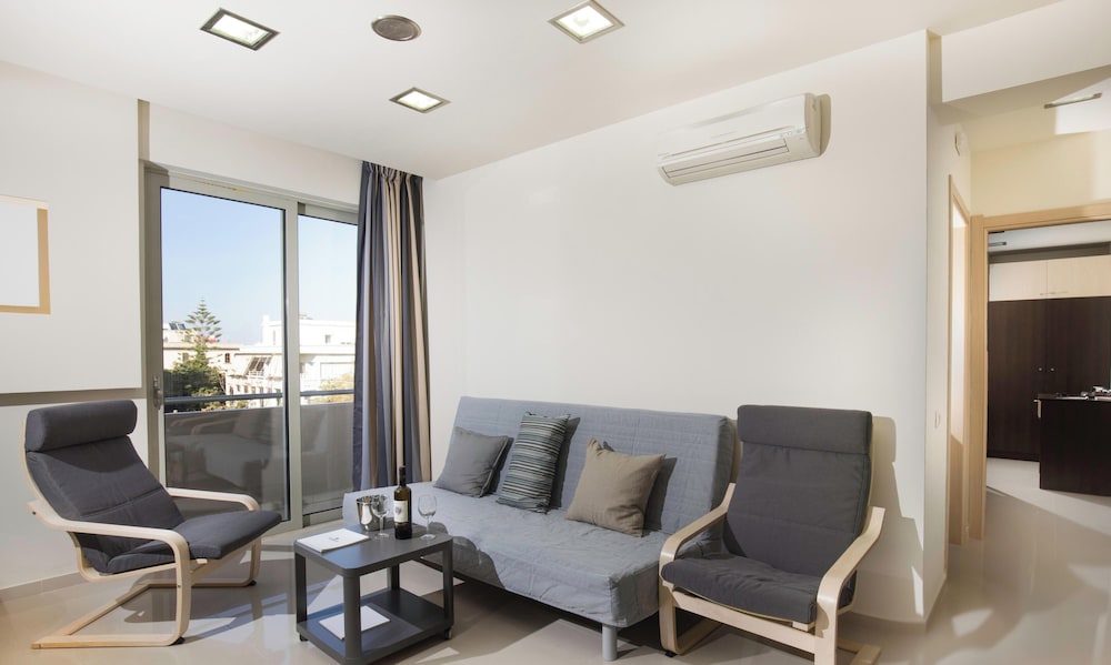 Rhodes Central Suite 25/38