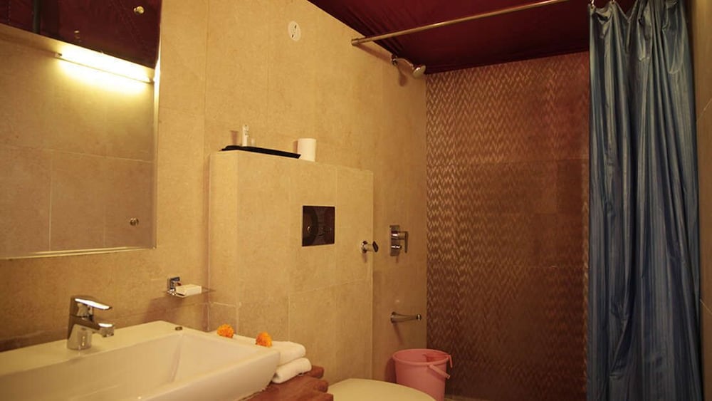 Desert Springs Resort 50/50
