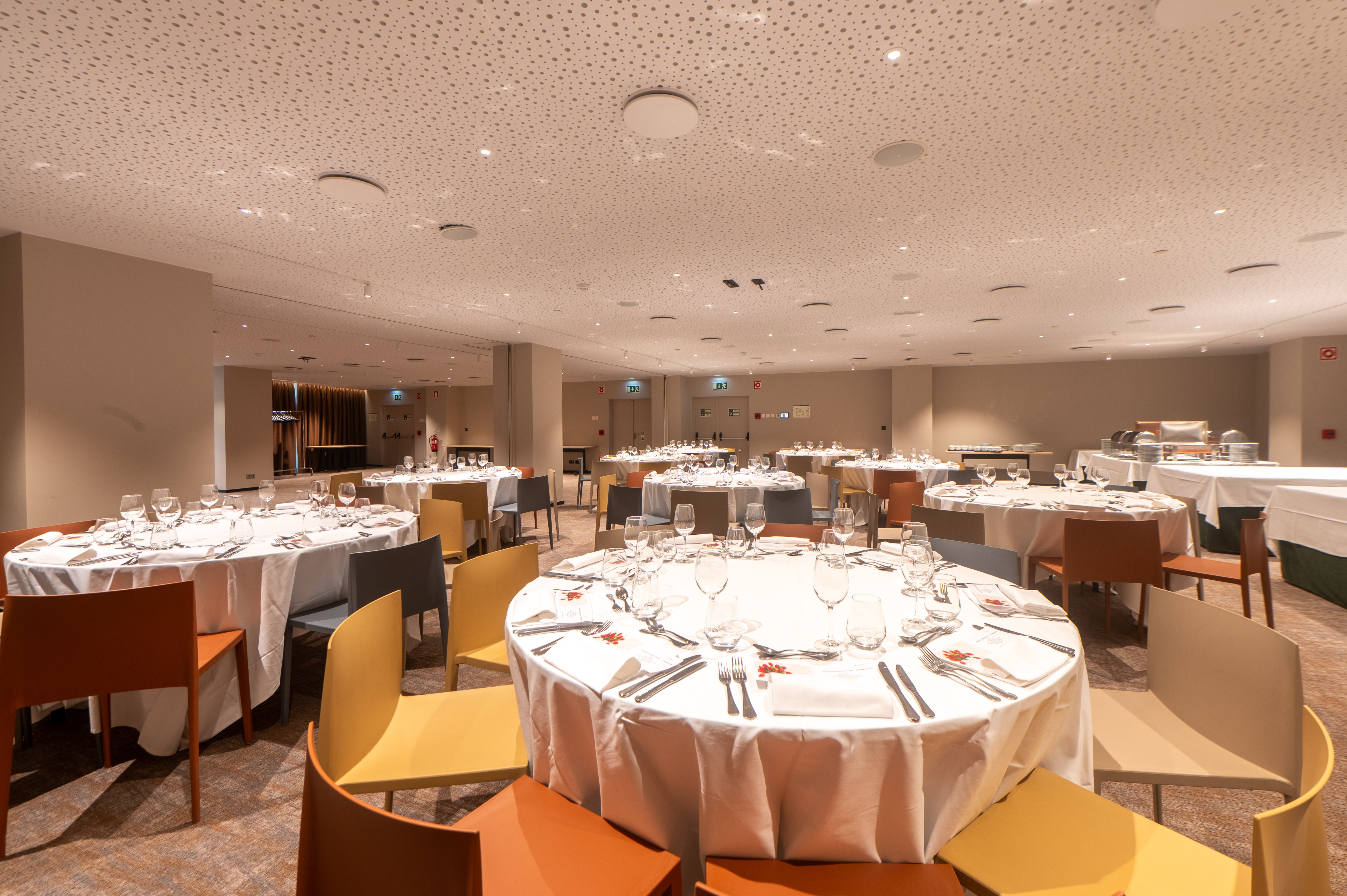 Holiday Inn Lisbon 54/77