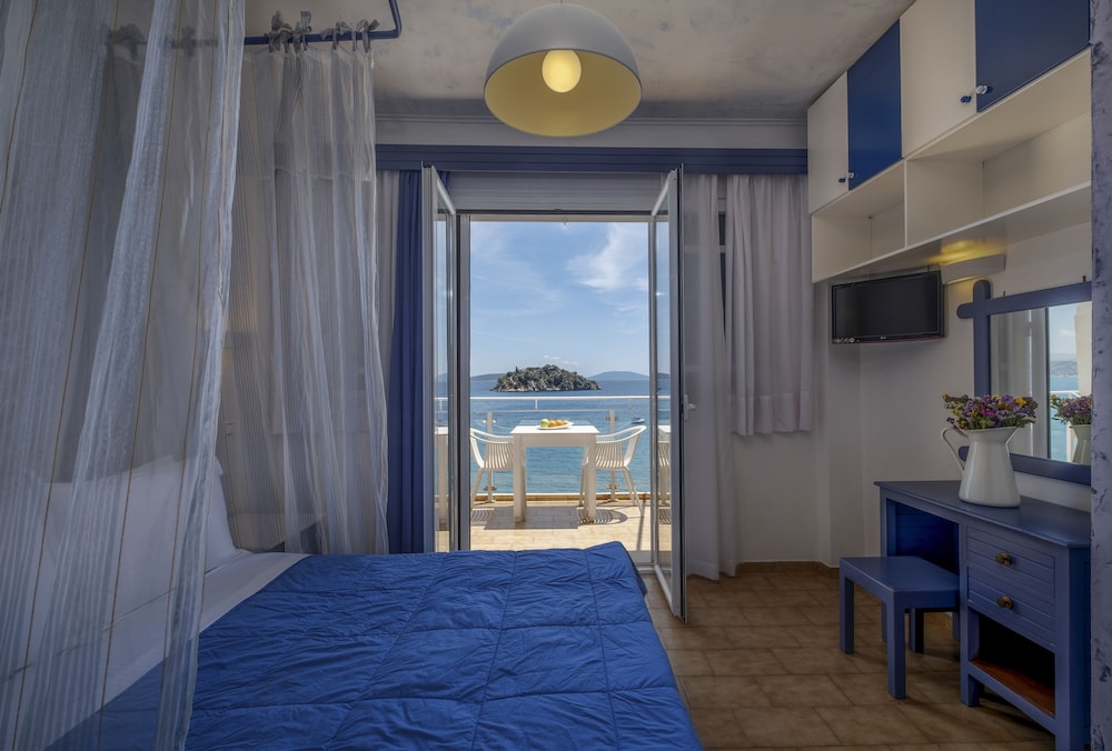 Nelly's Apartments 27/70