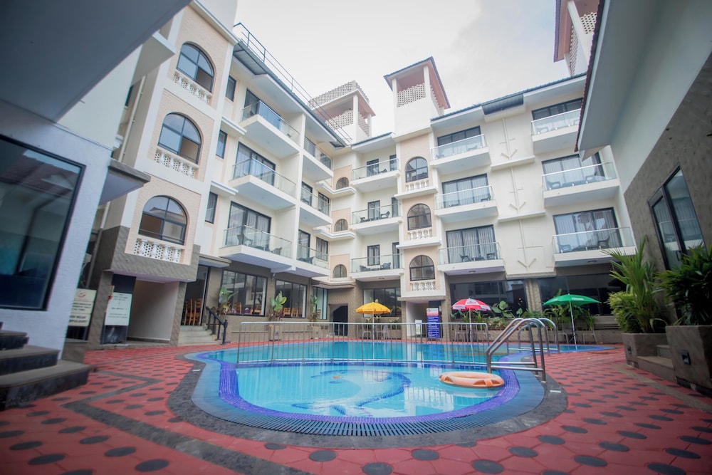 TICLO RESORTS 3/47