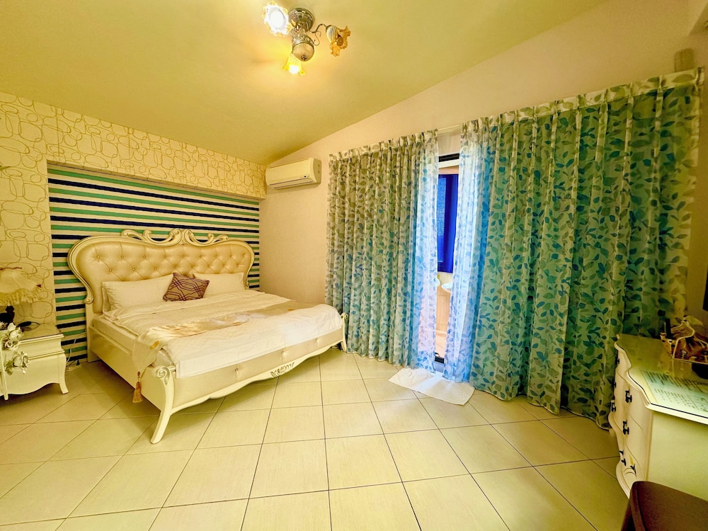 Slow Fly B&B 11/39