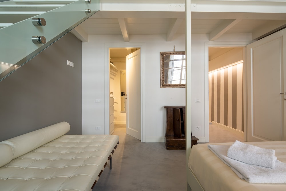 Casa Velluti Deluxe 14/34