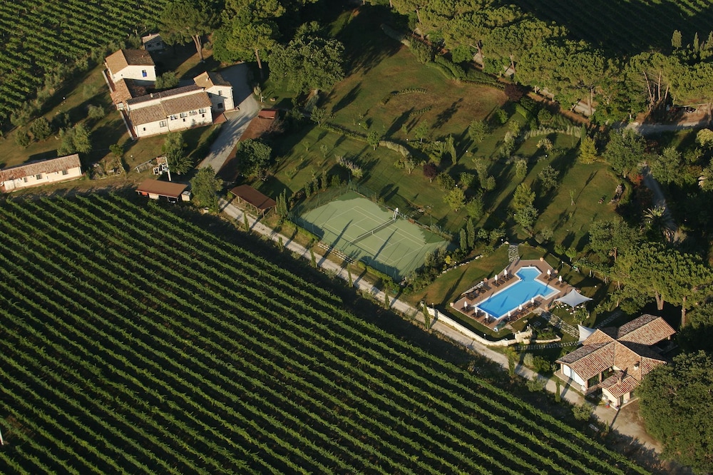 Relais Villa Acquaviva 63/71