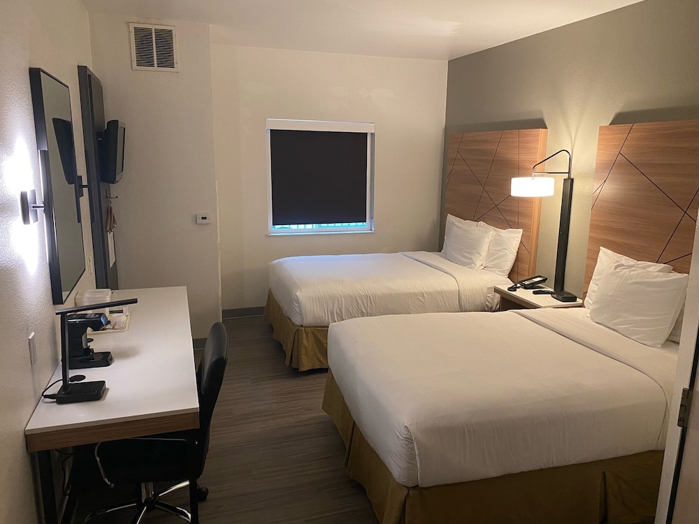 غرفة قياسية بسريرين مزدوجين، Quality Inn Yuba City/Marysville, CA 5/7