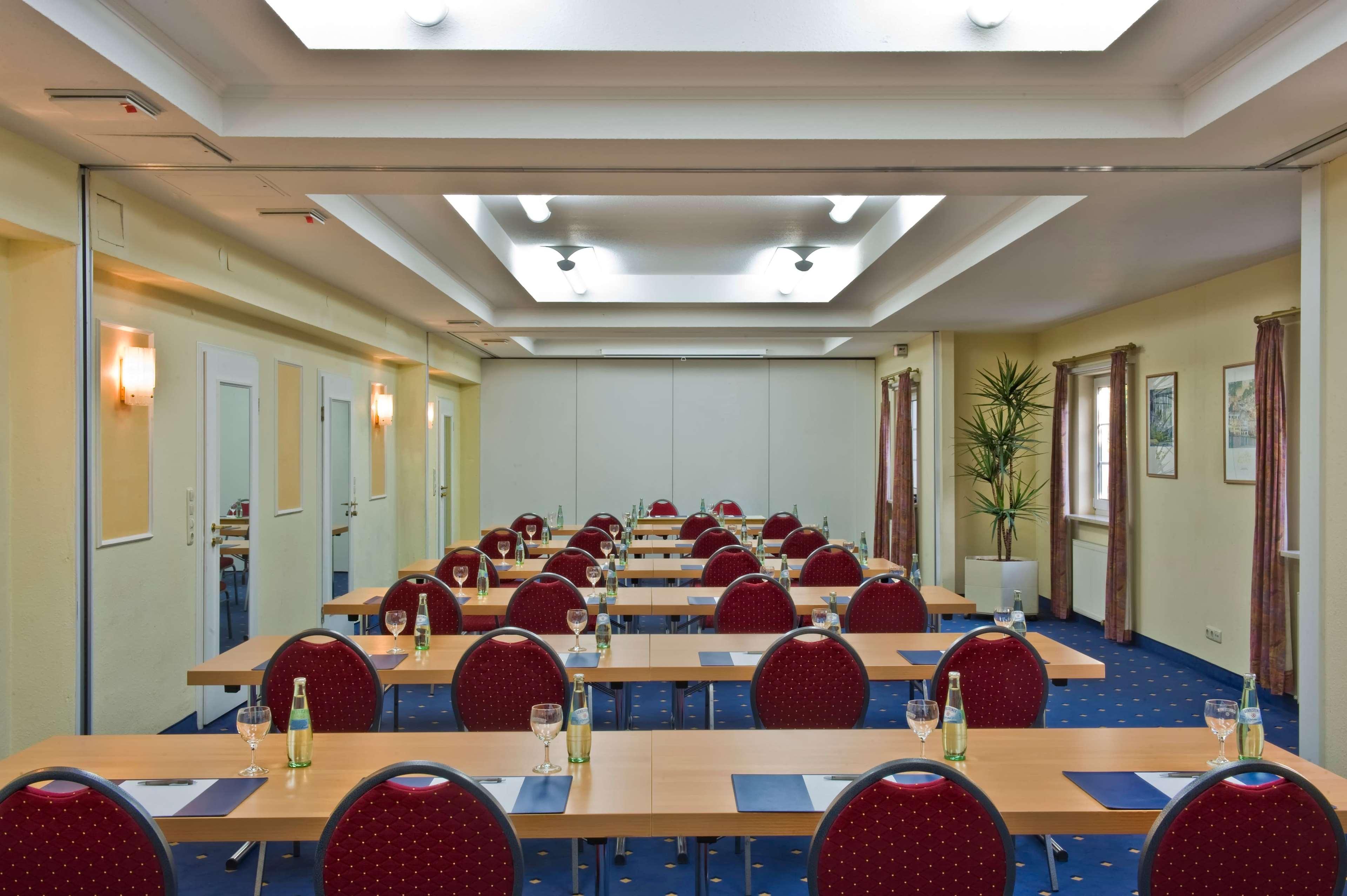 Hotel Muenchen Nord 23/30